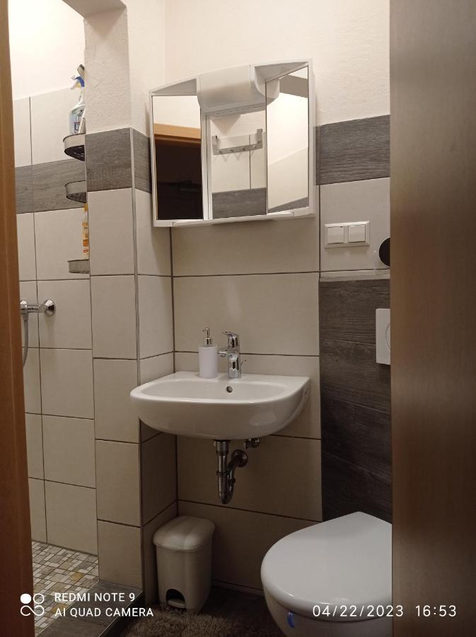 Rince Apartment Лар Екстериор снимка