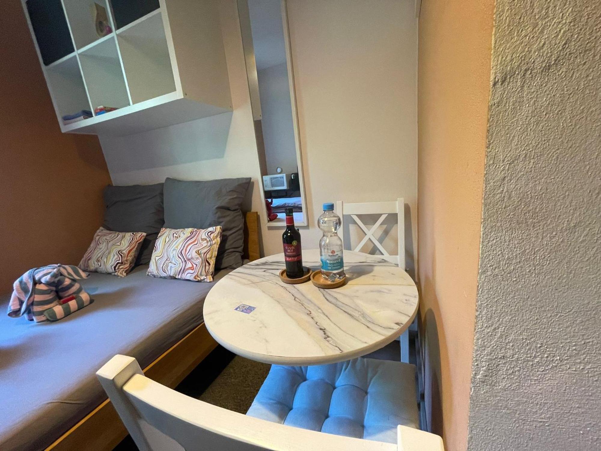 Rince Apartment Лар Стая снимка